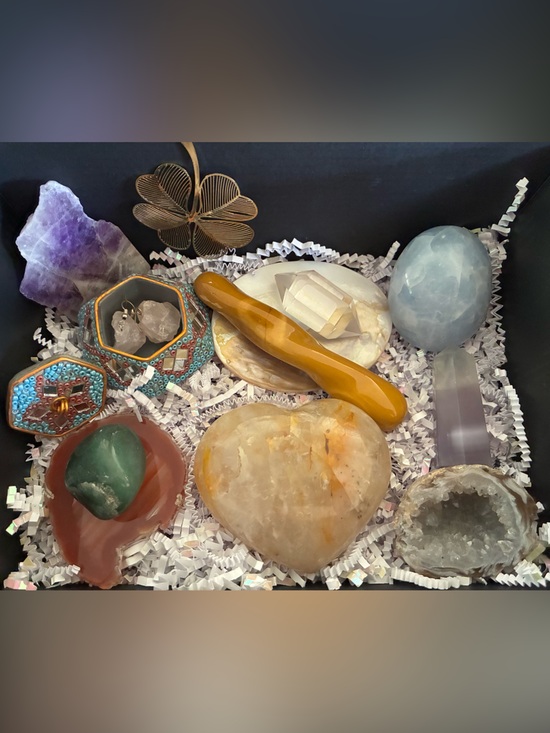 Healing Crystals and Stones Other - 🔮 13 Piece Healing Crystal Gift Box - New Tie Dye Tote Bag Included 🎁